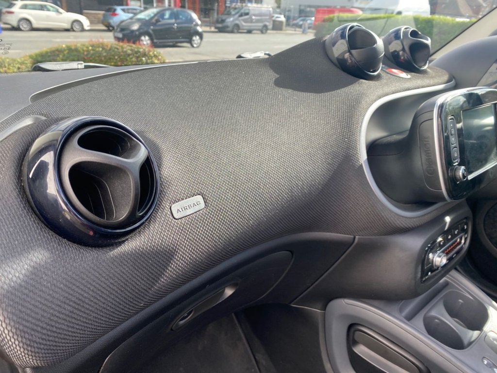 Used smart fortwo 2016 for sale - 75912378: Photo 19