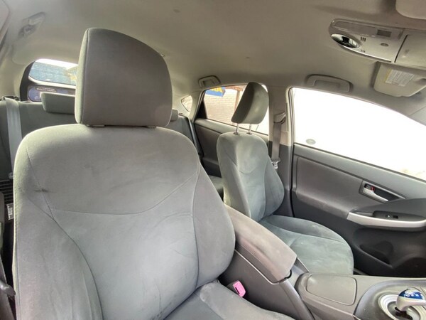 Used Toyota Prius 2011 for sale - 76202397: Photo 16