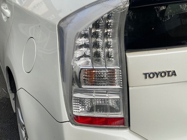 Used Toyota Prius 2011 for sale - 76202397: Photo 38