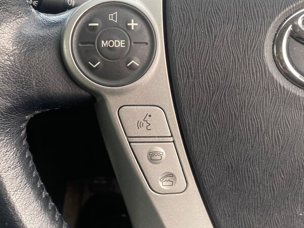 Used Toyota Prius 2011 for sale - 76202397: Photo 44