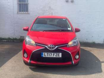 Used Toyota Yaris 2017 for sale - 74884601: Photo