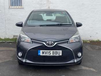 Used Toyota Yaris 2015 for sale - 74746775: Photo
