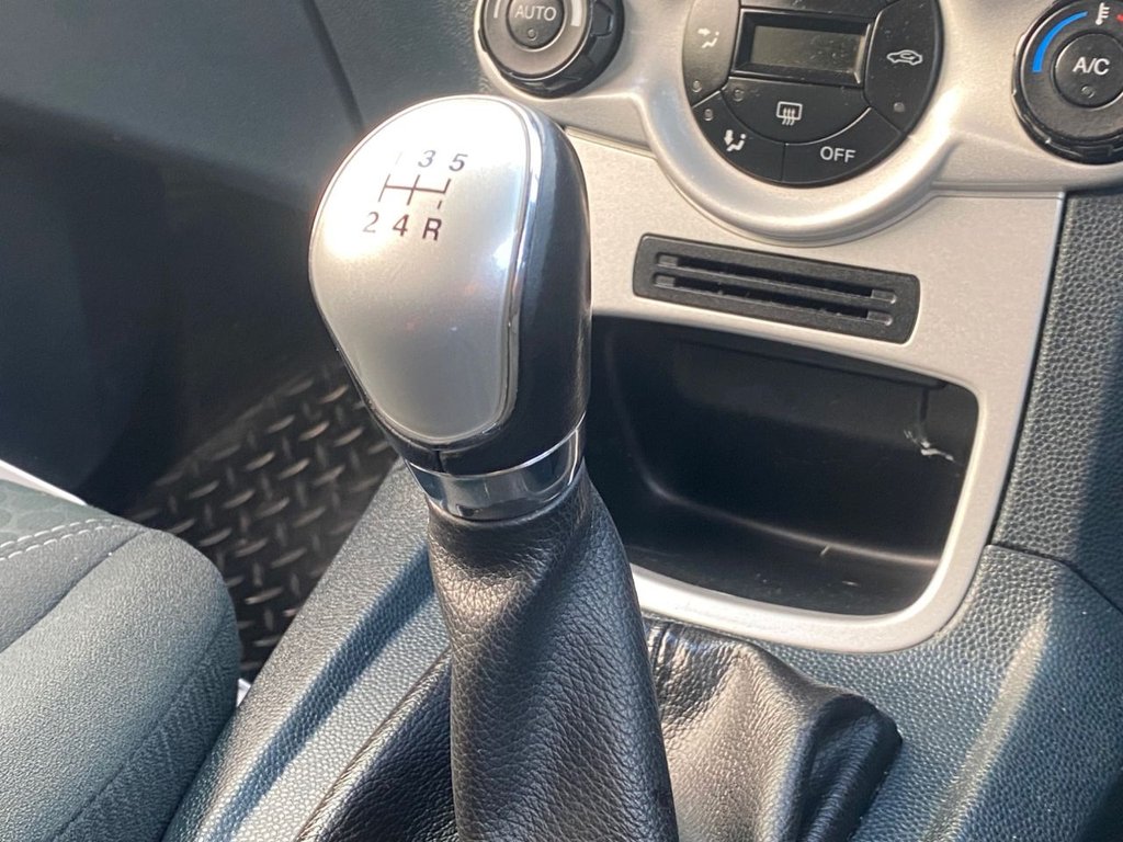 Used Ford Fiesta 2010 for sale - 76386366: Photo 40