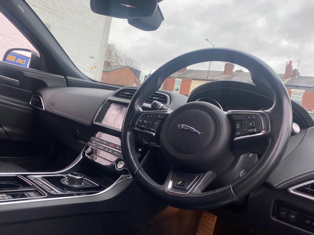 Used Jaguar XE 2019 for sale - 76536176: Photo 14