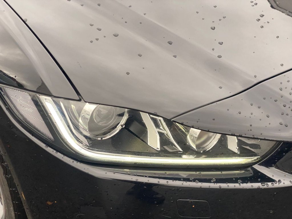 Used Jaguar XE 2019 for sale - 76536176: Photo 30