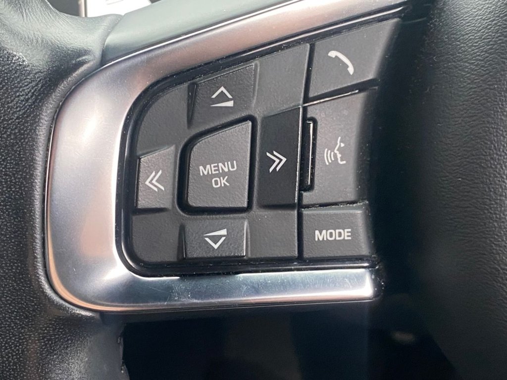 Used Jaguar XE 2019 for sale - 76536176: Photo 43