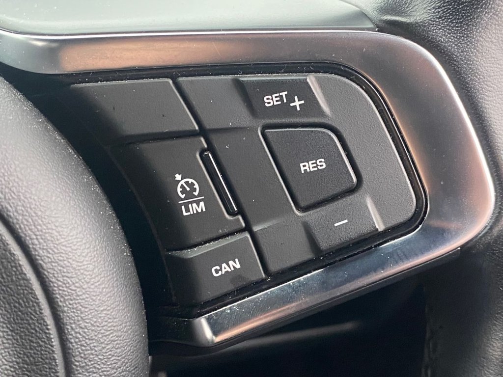 Used Jaguar XE 2019 for sale - 76536176: Photo 44