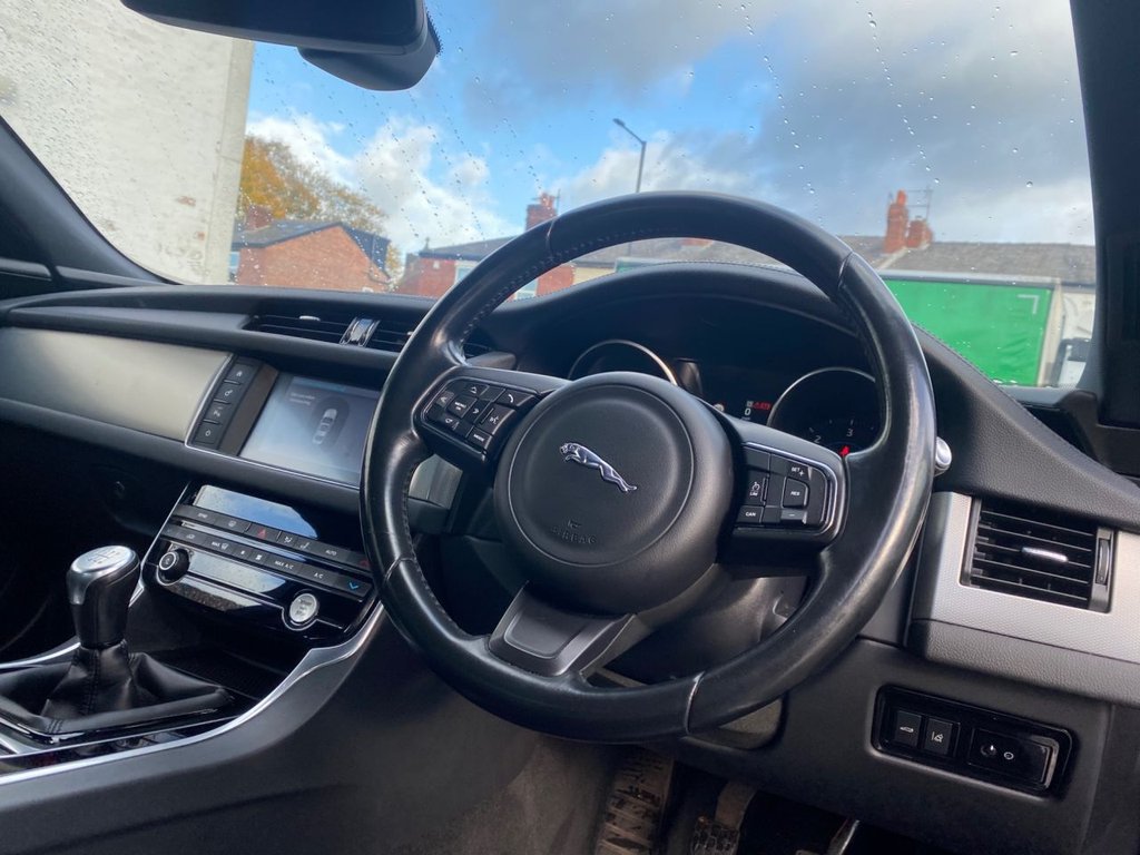 Used Jaguar XF 2017 for sale - 76386263: Photo 12