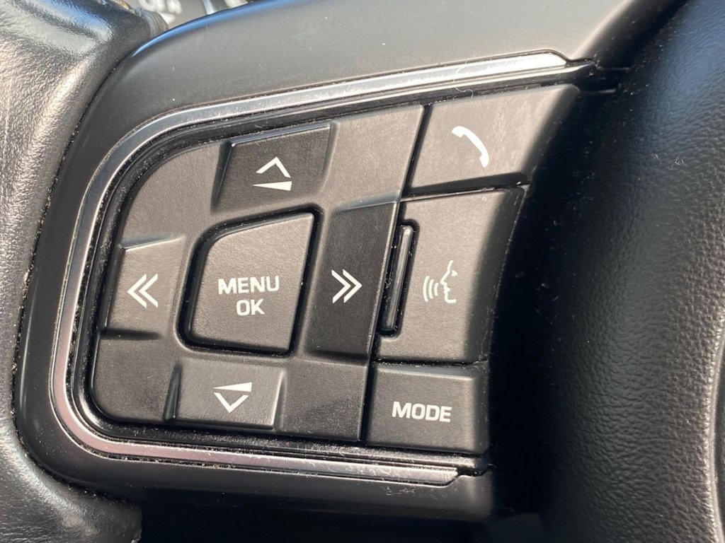 Used Jaguar XF 2017 for sale - 76386263: Photo 41