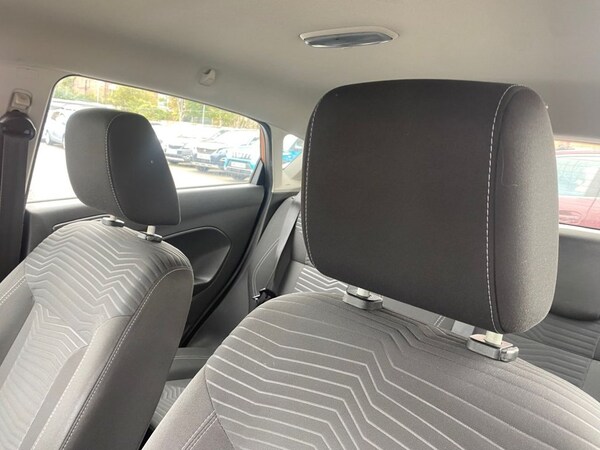 Used Ford Fiesta 2015 for sale - 76210441: Photo 15