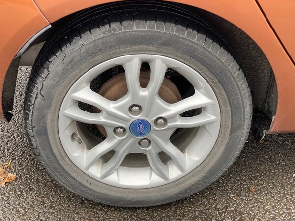 Used Ford Fiesta 2015 for sale - 76210441: Photo 25