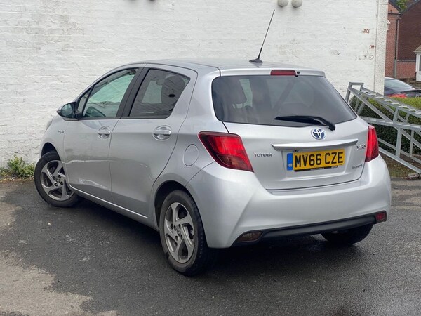 Used Toyota Yaris 2016 for sale - 76235321: Photo 10