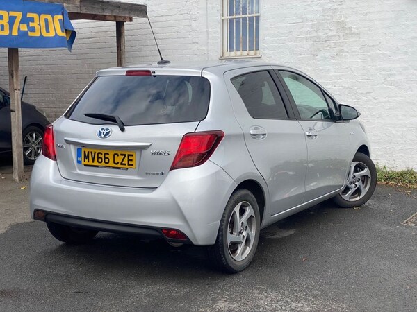 Used Toyota Yaris 2016 for sale - 76235321: Photo 13