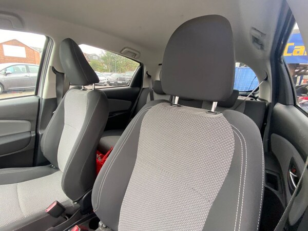 Used Toyota Yaris 2016 for sale - 76235321: Photo 18