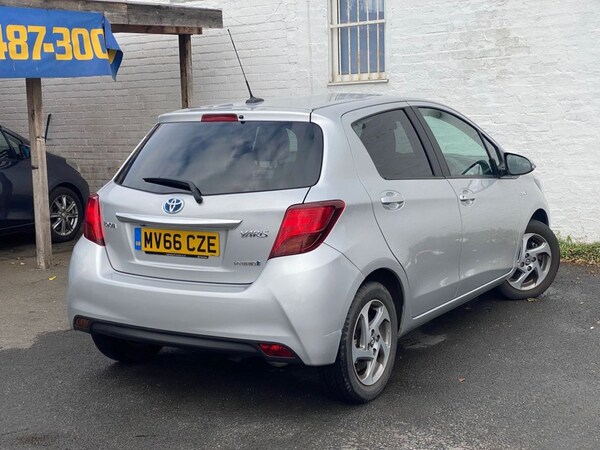 Used Toyota Yaris 2016 for sale - 76235321: Photo 8