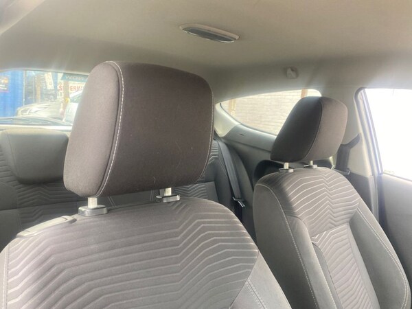 Used Ford Fiesta 2014 for sale - 76132284: Photo 16
