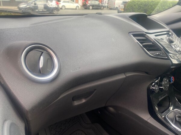 Used Ford Fiesta 2014 for sale - 76132284: Photo 22