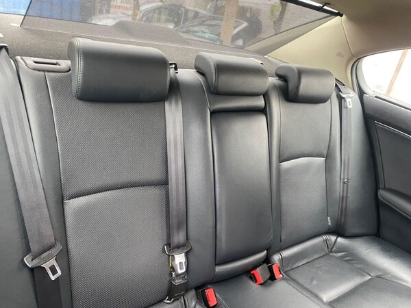 Used Toyota Avensis 2012 for sale - 76080702: Photo 16