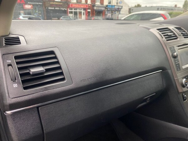 Used Toyota Avensis 2012 for sale - 76080702: Photo 23