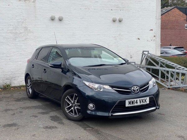 Used Toyota Auris 2014 for sale - 76163592: Photo 2