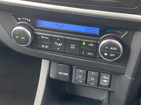 Used Toyota Auris 2014 for sale - 76163592: Photo 38