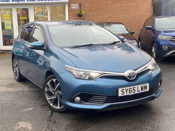 Used Toyota Auris 2015 for sale - 76235863: Photo 2