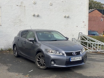 Used Lexus CT 2013 for sale - 76162696: Photo 2