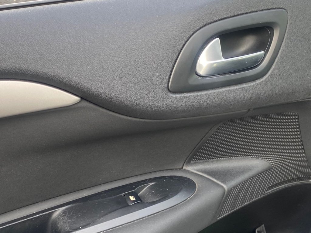 Used Citroen C4 2014 for sale - 76386425: Photo 24