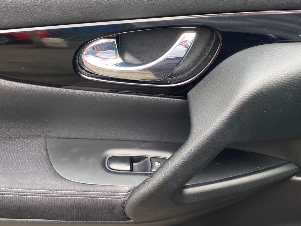 Used Nissan Qashqai 2015 for sale - 76147773: Photo 23
