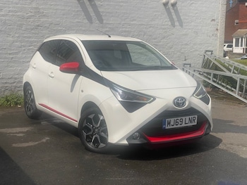 2019 (69) - 1.0 VVT-i x-trend Hatchback 5dr Petrol Manual Euro 6 (71 ps)
