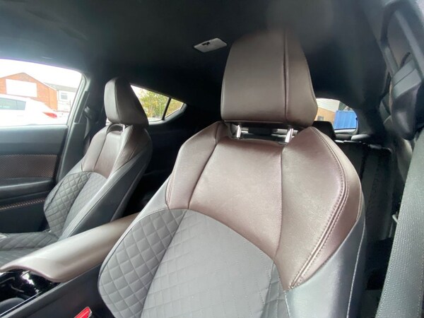 Used Toyota C-HR 2018 for sale - 76280235: Photo 18