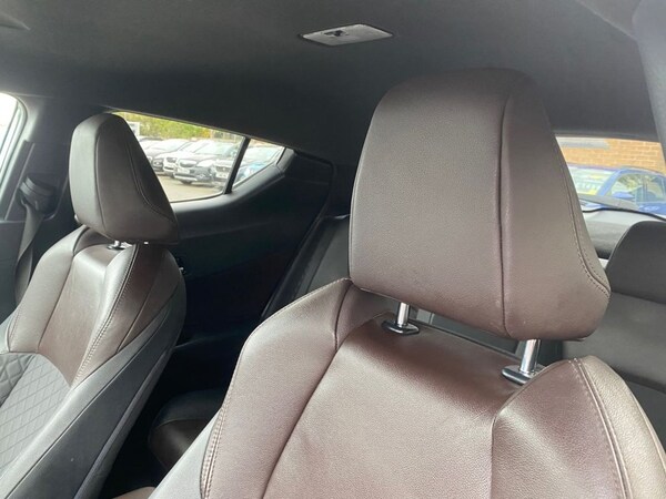 Used Toyota C-HR 2018 for sale - 76280235: Photo 23
