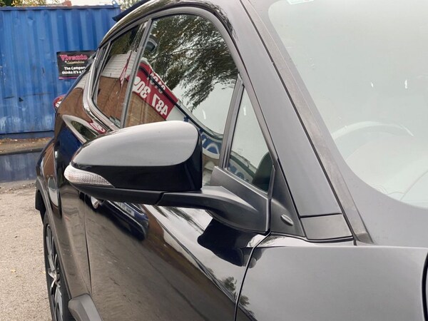 Used Toyota C-HR 2018 for sale - 76280235: Photo 31