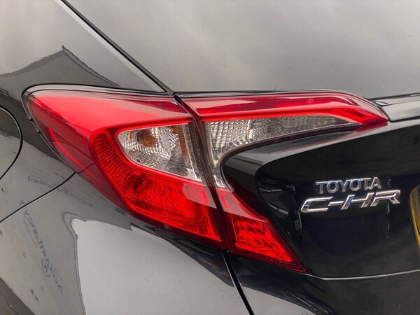 Used Toyota C-HR 2018 for sale - 76280235: Photo 37