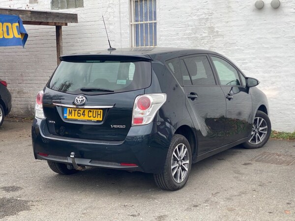 Used Toyota Verso 2015 for sale - 76312953: Photo 10