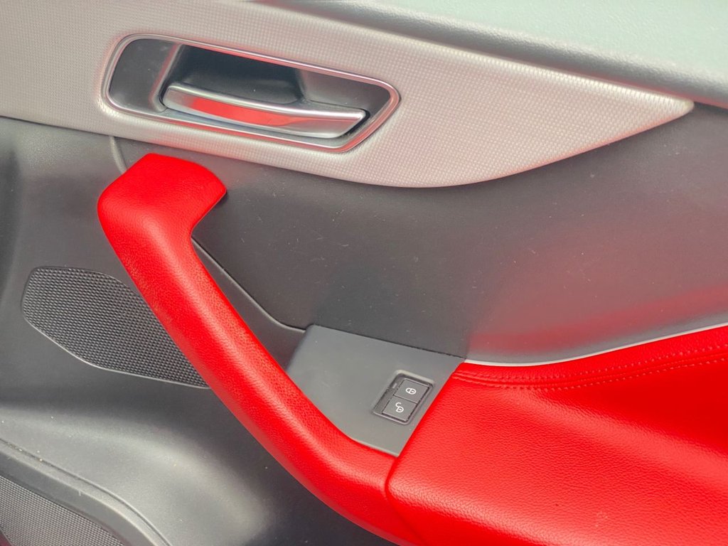 Used Jaguar F-Pace 2016 for sale - 76416999: Photo 16