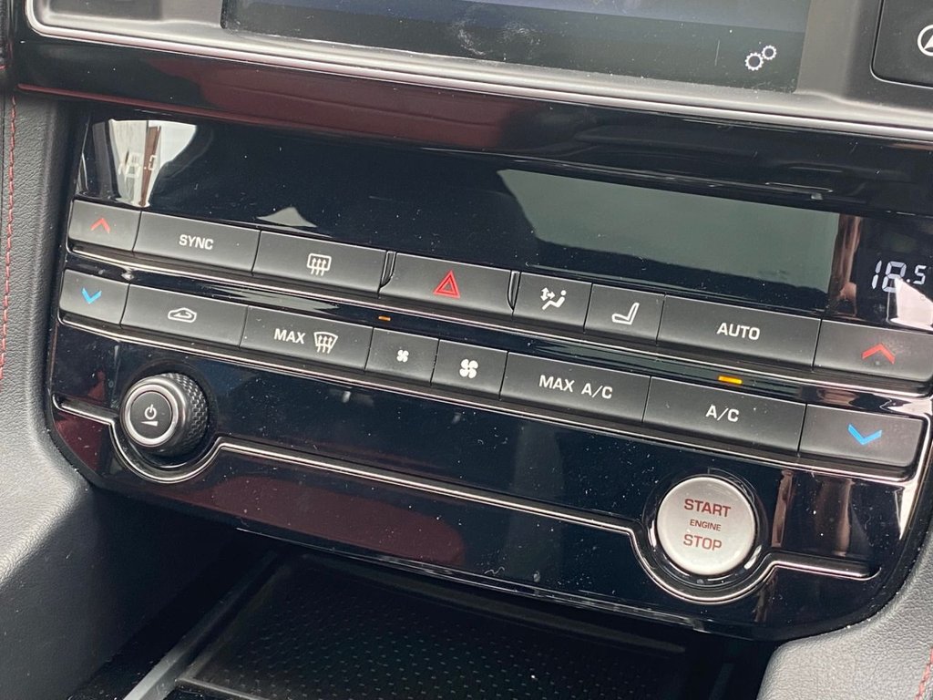 Used Jaguar F-Pace 2016 for sale - 76416999: Photo 37