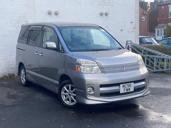 Used Toyota Voxy 2020 for sale - 76323038: Photo