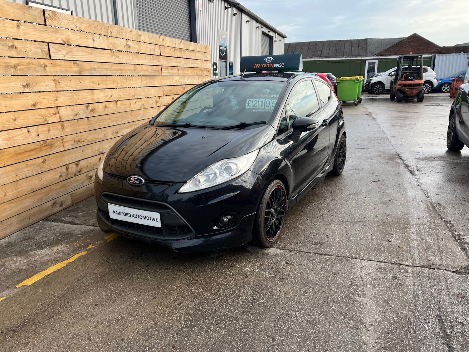 Used Ford Fiesta 2012 for sale - 77085461: Photo 2