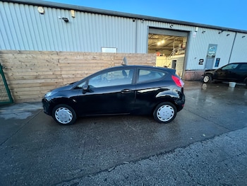 Used Ford Fiesta 2013 for sale - 76782577: Photo