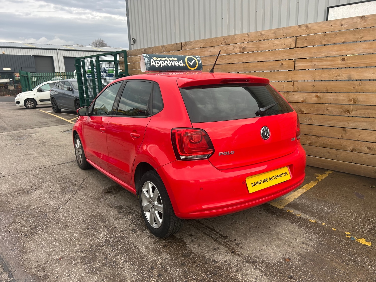 Used Volkswagen Polo 2014 for sale - 76480554: Photo 4