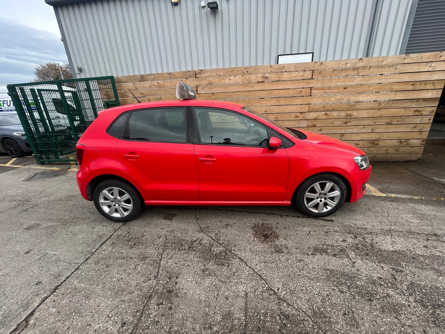 Used Volkswagen Polo 2014 for sale - 76480554: Photo 7