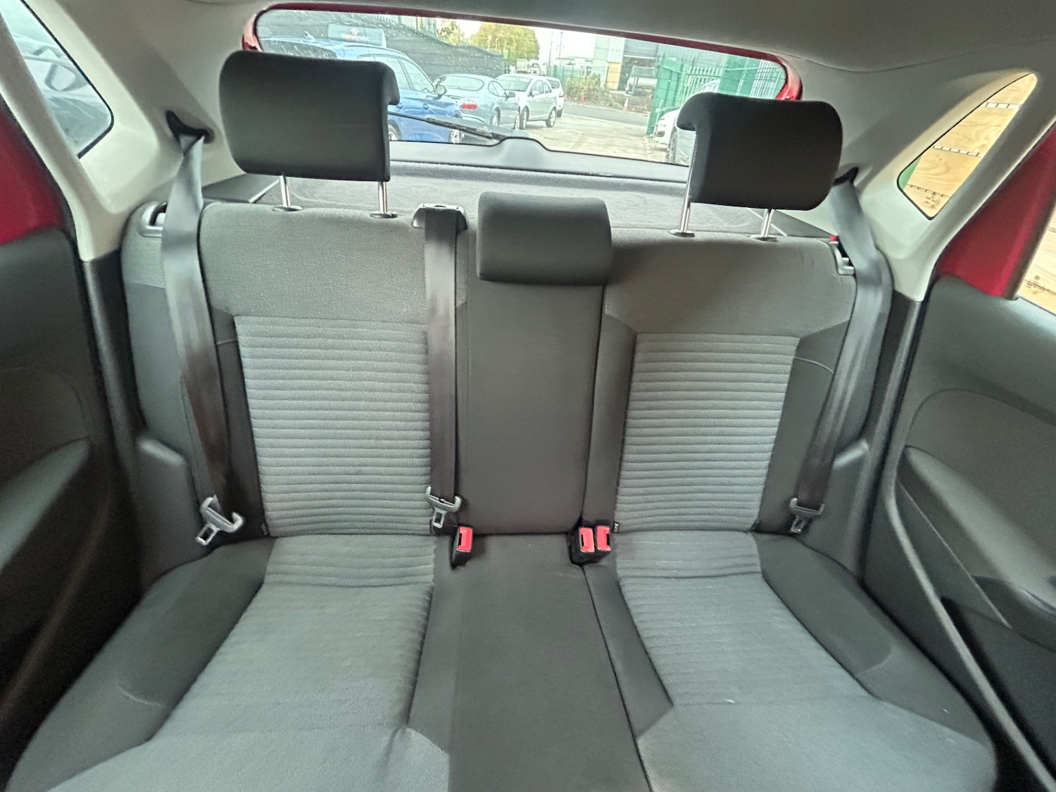 Used Volkswagen Polo 2014 for sale - 76480554: Photo 9