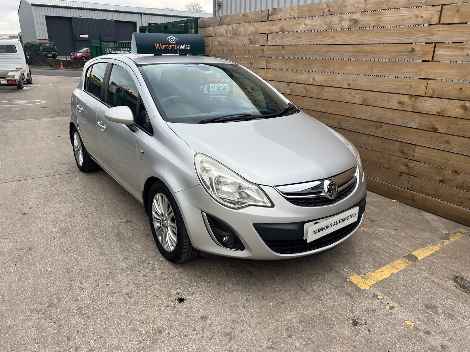 Used Vauxhall Corsa 2011 for sale - 77312748: Photo 8