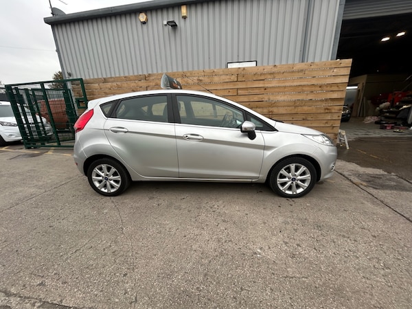 Used Ford Fiesta 2011 for sale - 76238498: Photo 5