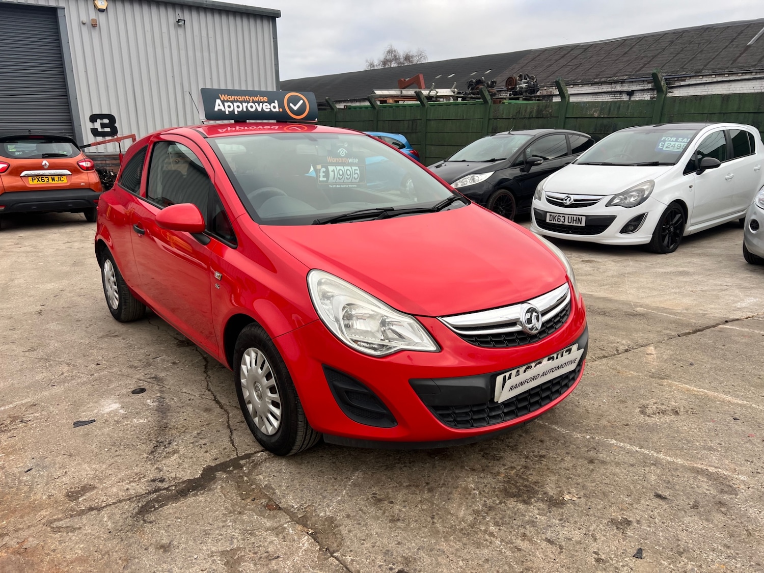 Used Vauxhall Corsa 2012 for sale - 77059379: Photo 2