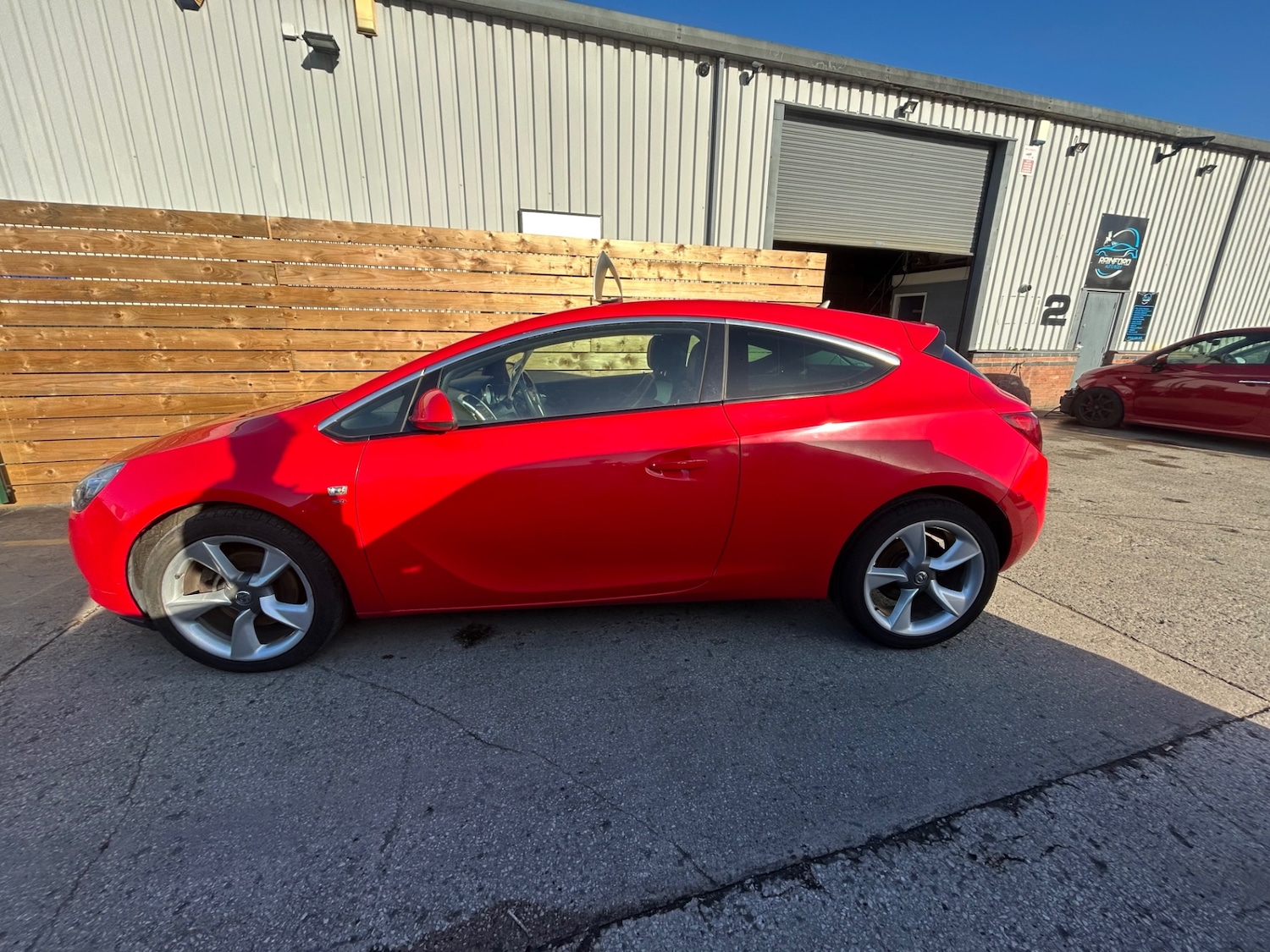 Used Vauxhall Astra GTC 2015 for sale - 76521171: Photo 3