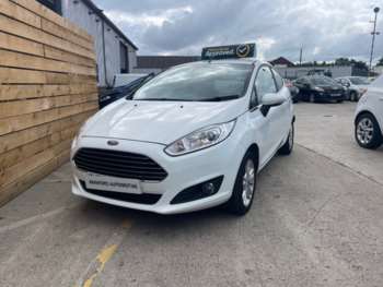 2014 (64) - 1.25 82 Zetec 3dr