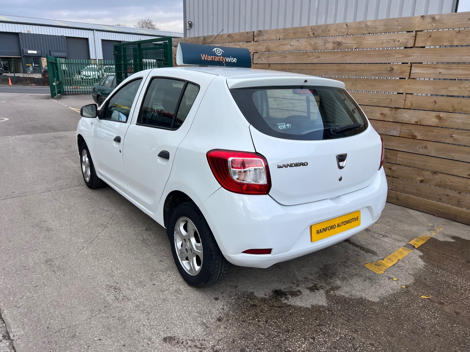 Used Dacia Sandero 2015 for sale - 77676413: Photo 4