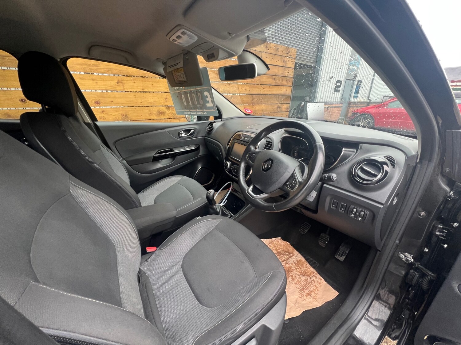 Used Renault Captur 2016 for sale - 77516188: Photo 10